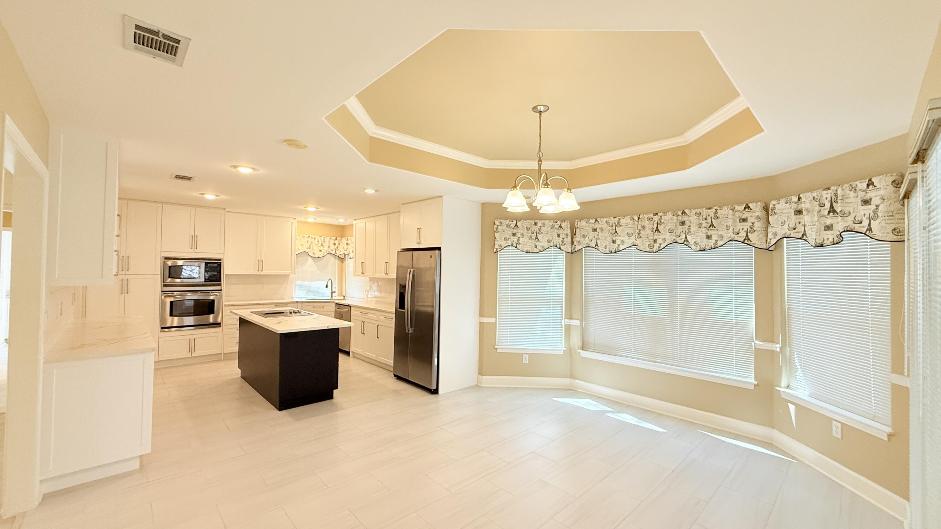 101 Bermuda Way Niceville, FL 32578 - Photo 10 of 42 Eat-In Kitchen