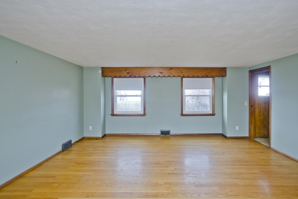 185 East Street Springfield, MA 01104 - Photo 10 of 25