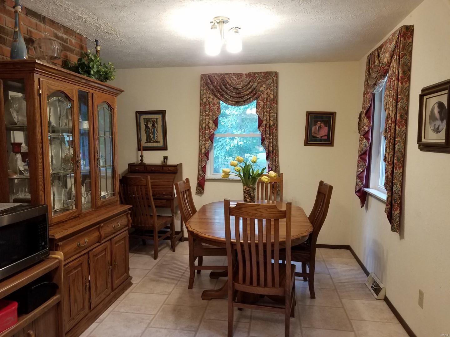 1303 Brown Road Brighton, IL 62012 - Photo 11 of 25