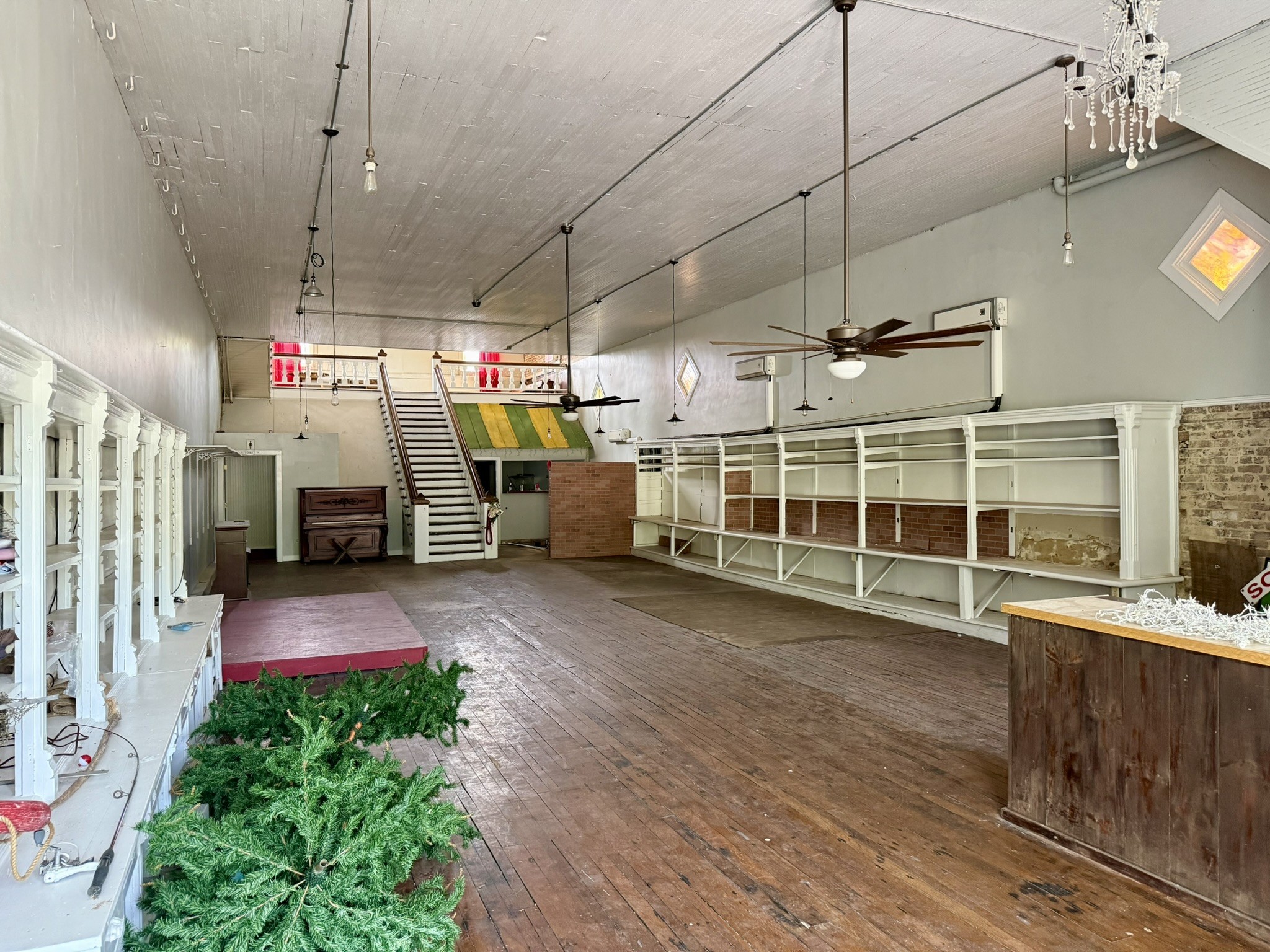4 Front Street Normandy, TN 37360 - Photo 2 of 34