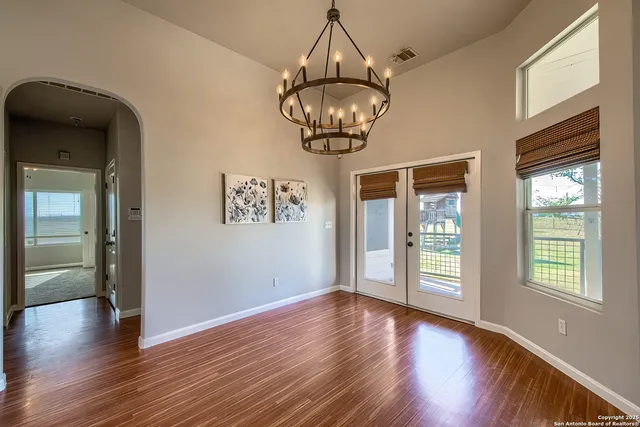 $1,049,000 | 240 Glory Lane, Marion, TX 78124