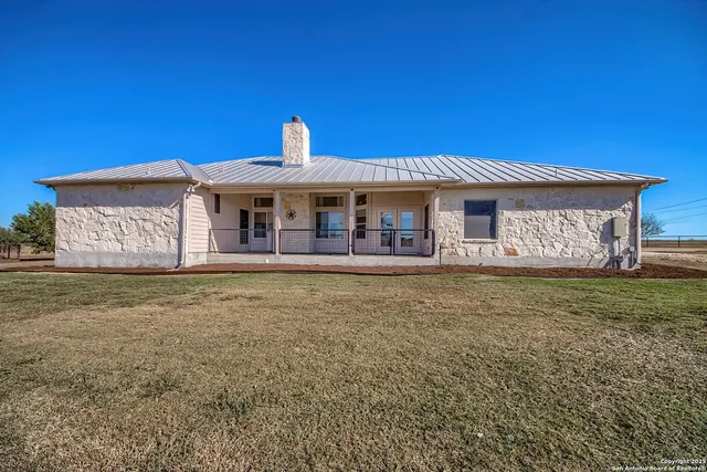 $1,049,000 | 240 Glory Lane, Marion, TX 78124