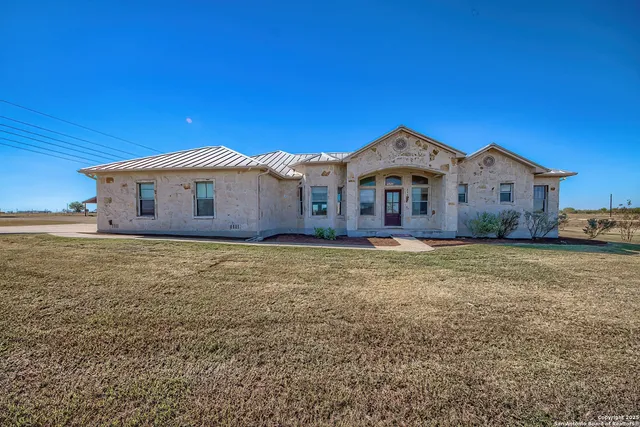 $1,049,000 | 240 Glory Lane, Marion, TX 78124
