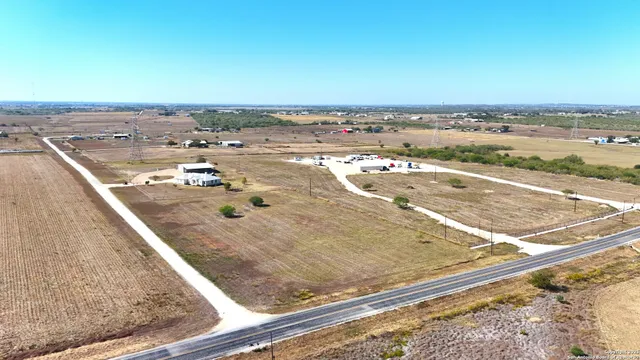 $1,049,000 | 240 Glory Lane, Marion, TX 78124