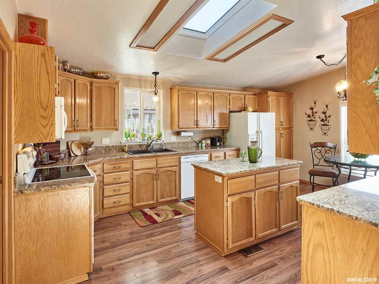 205 Boone Road Southeast, Unit 18 Salem, OR 97306 - Photo 8 of 35