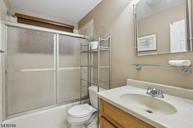 41 Carey Road Succasunna, NJ 07876 - Photo 13 of 21