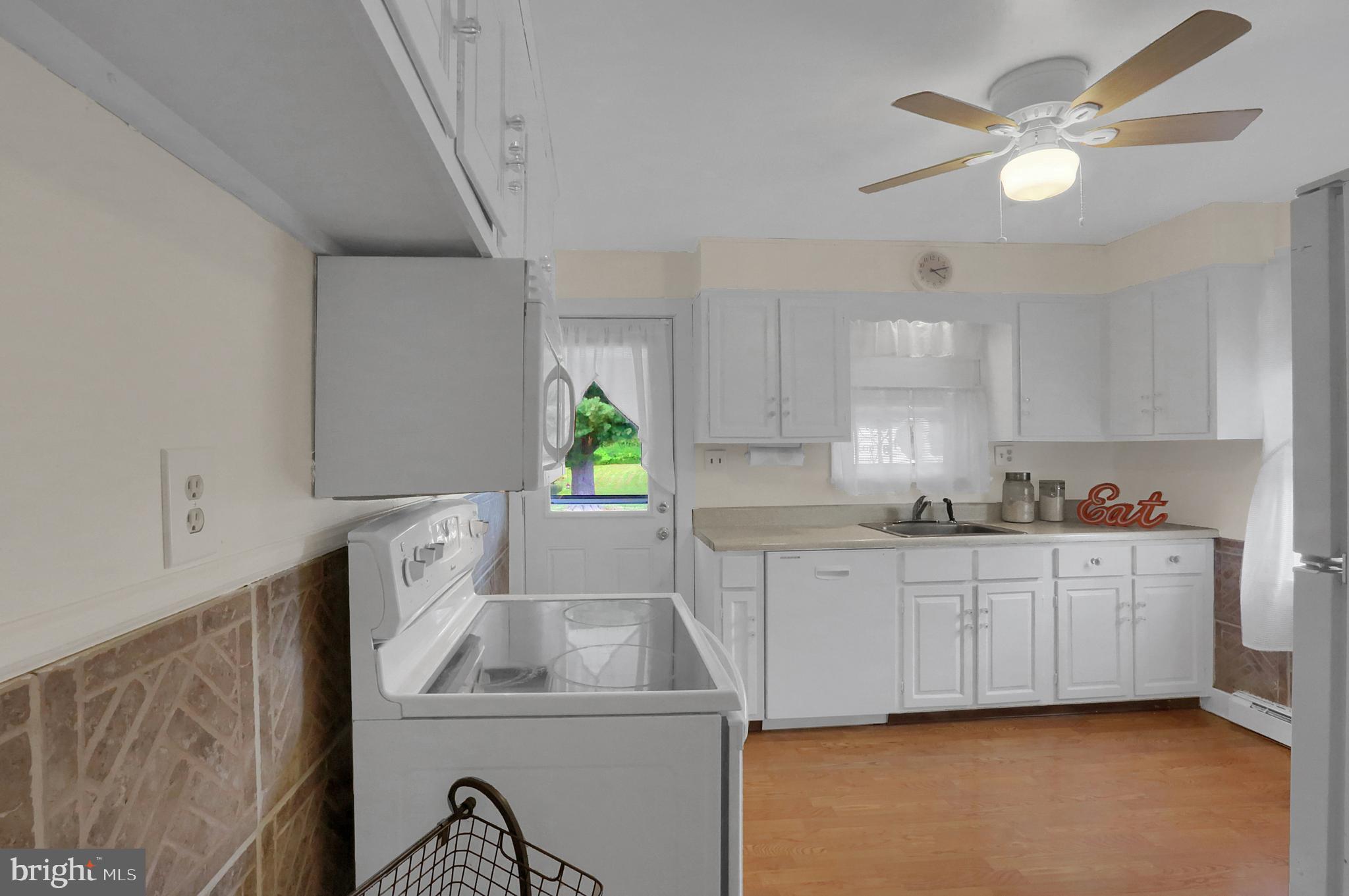 586 Nauvoo Road Lewisberry, PA 17339 - Photo 13 of 35