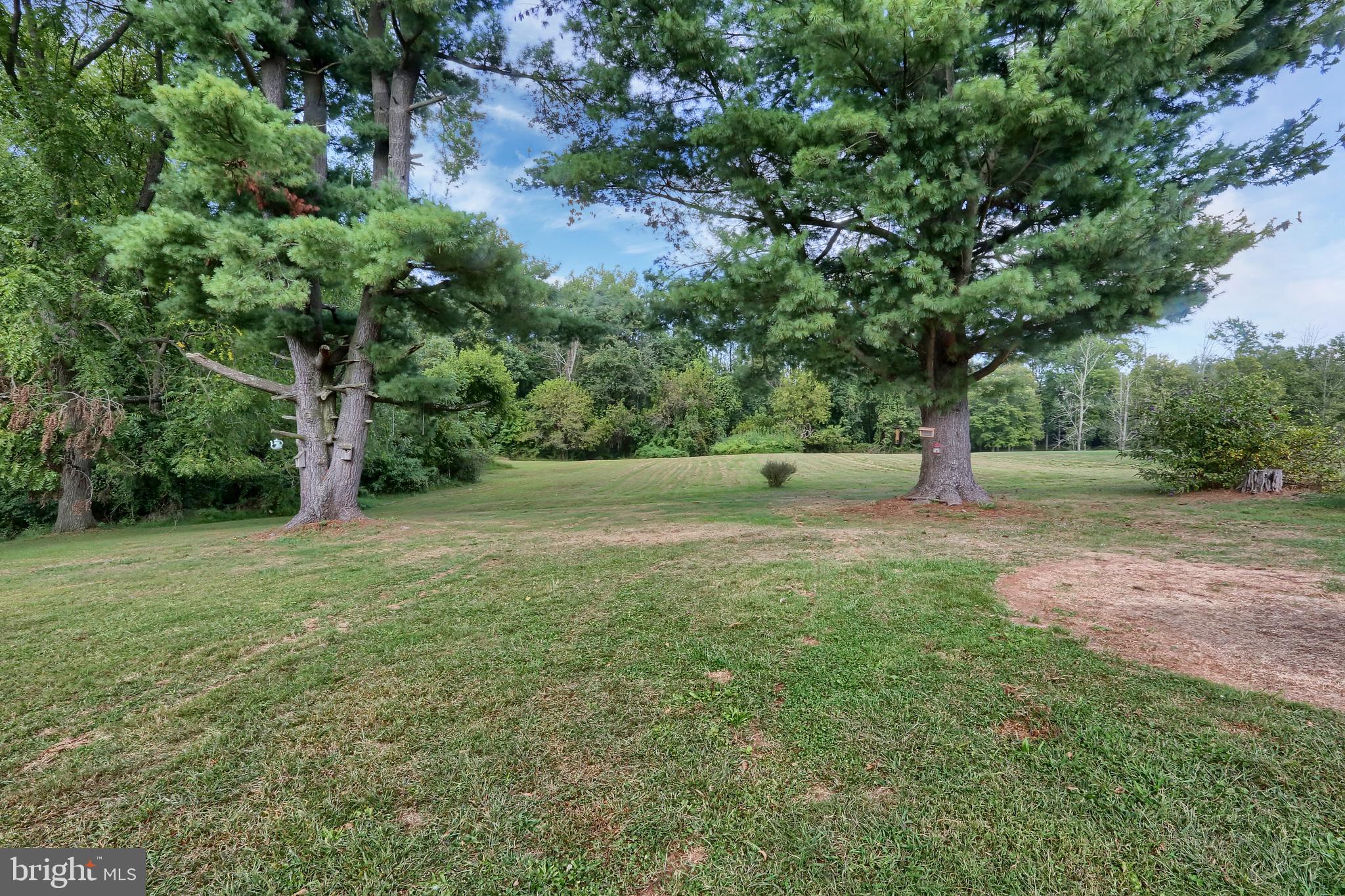 586 Nauvoo Road Lewisberry, PA 17339 - Photo 6 of 35