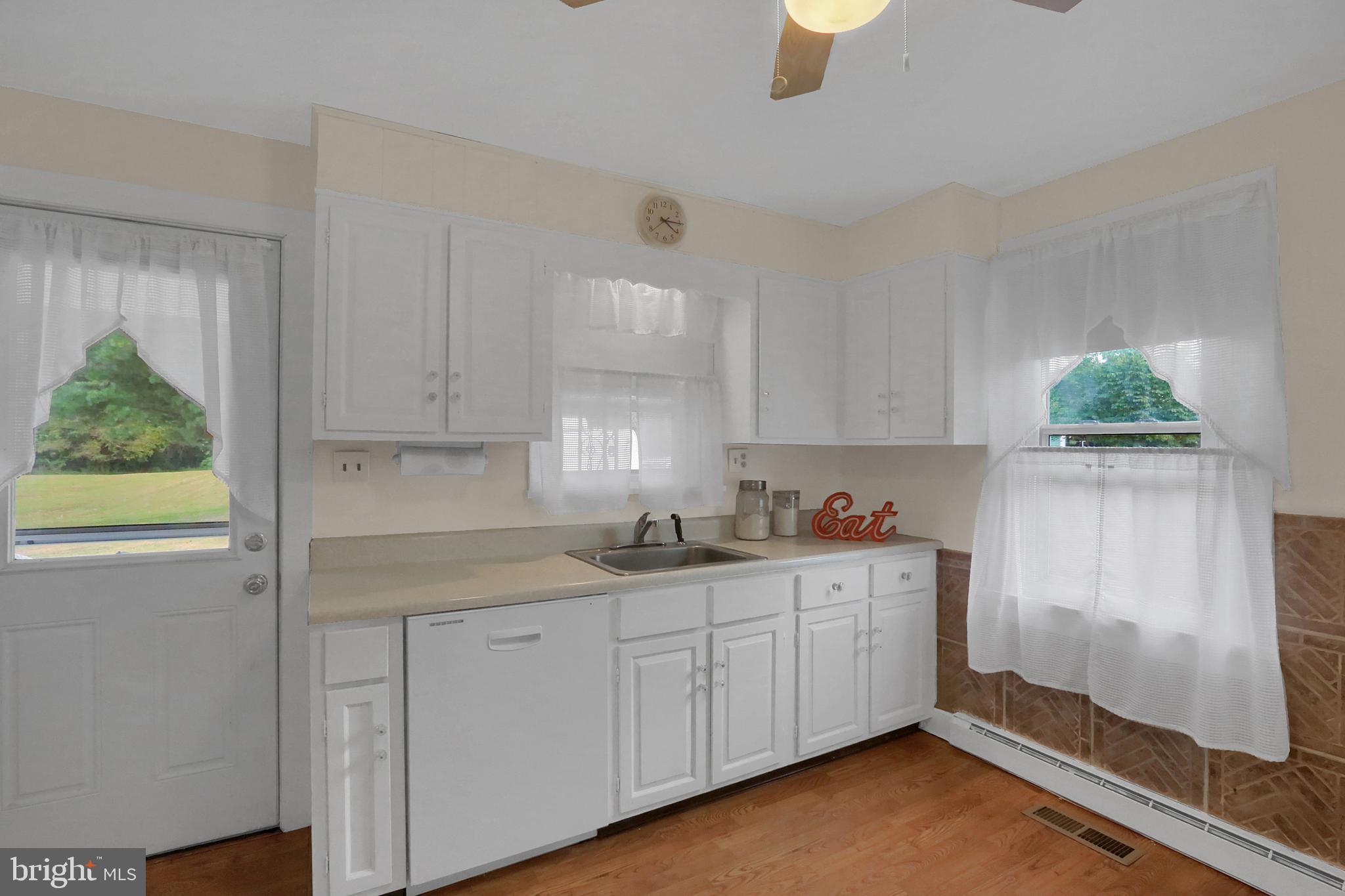 586 Nauvoo Road Lewisberry, PA 17339 - Photo 10 of 35