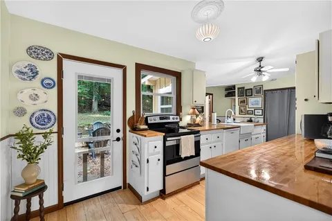 $349,999 | 130 Chestnut Street, Roswell, GA 30075