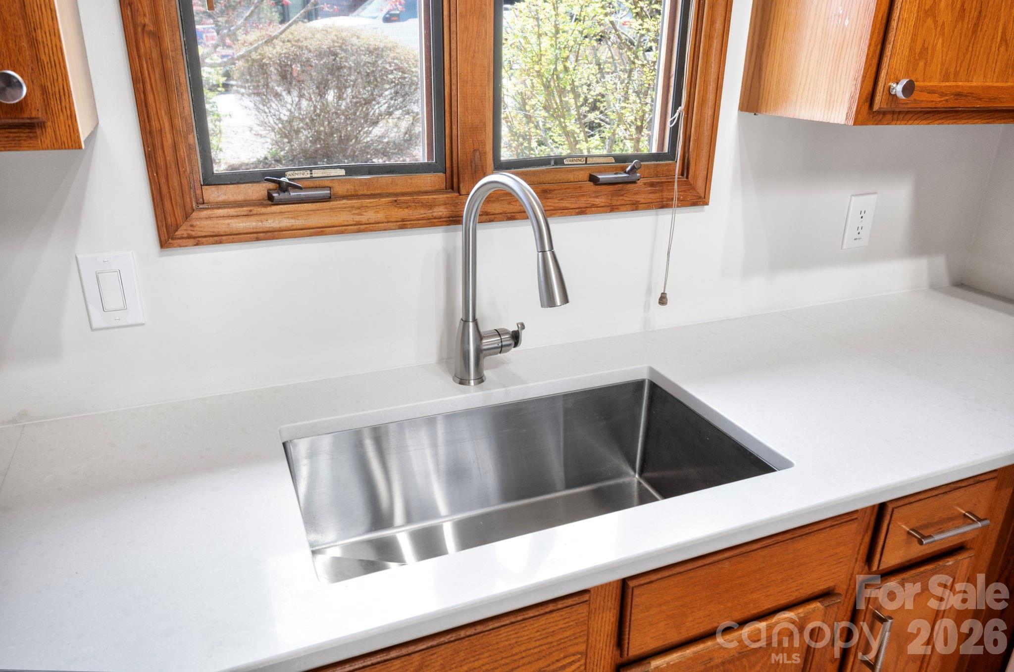 4 Zachary Ridge Road Asheville, NC 28804 - Photo 13 of 38