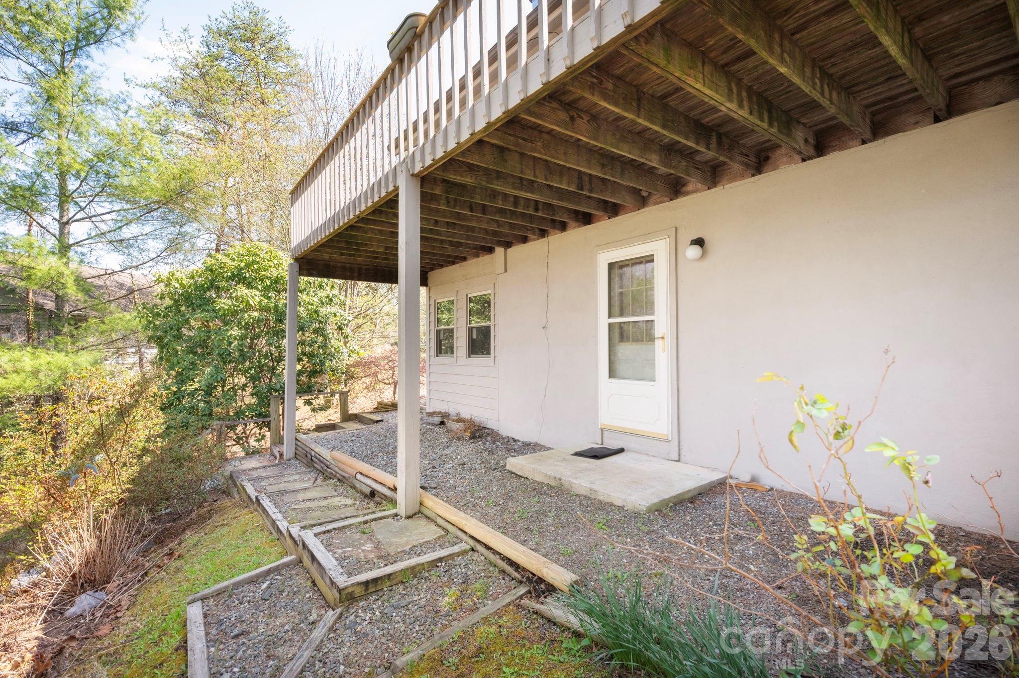 4 Zachary Ridge Road Asheville, NC 28804 - Photo 32 of 38