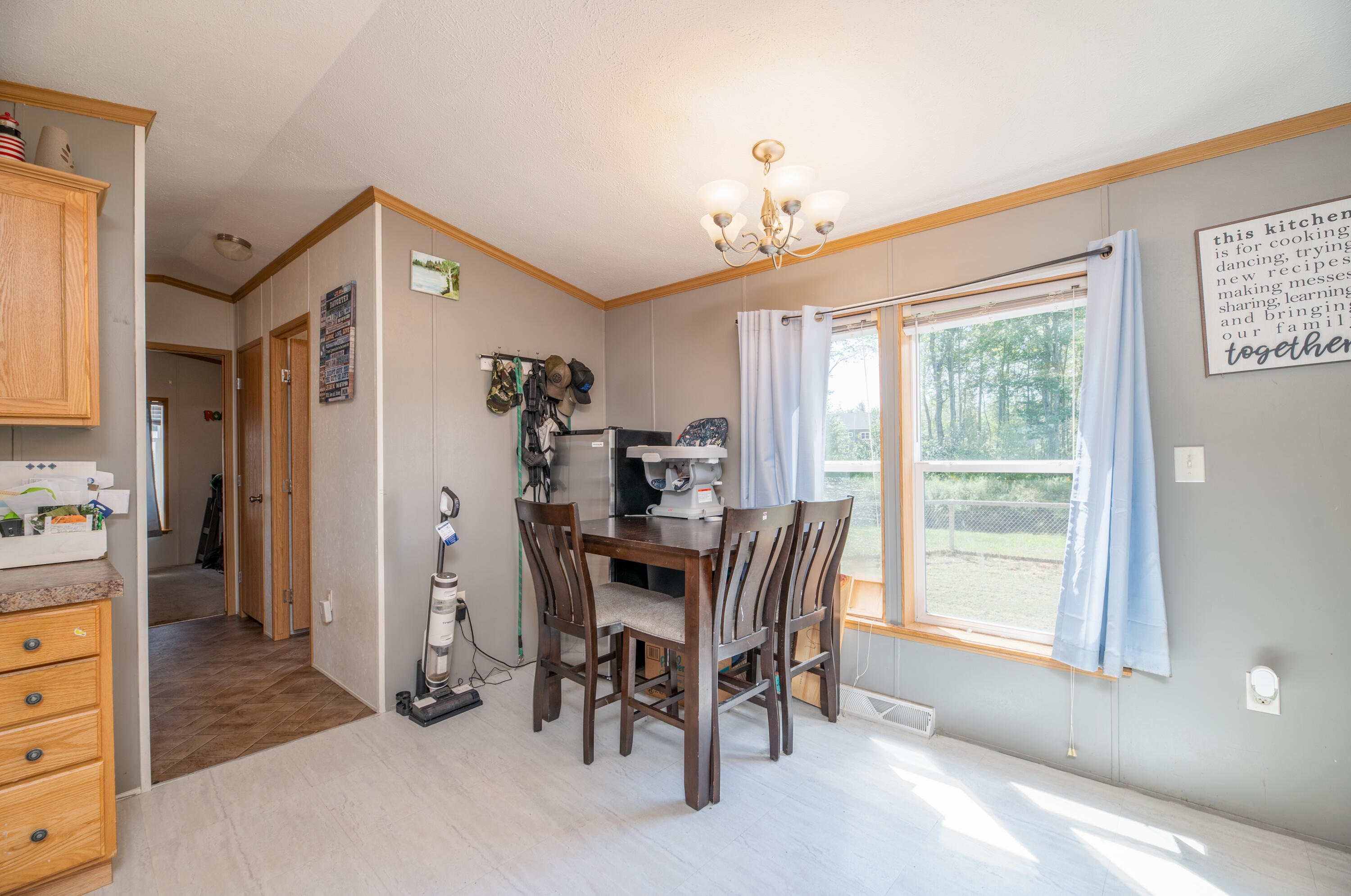 962 Manchester Road Belgrade, ME 04917 - Photo 12 of 38 Interior8