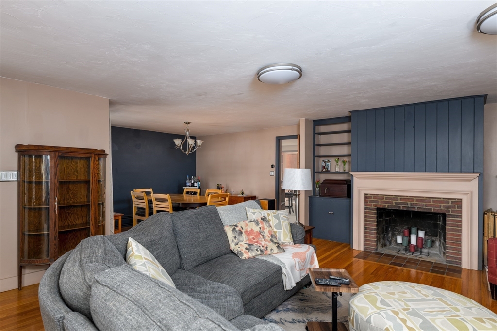 142 Jamieson Road Holden, MA 01520 - Photo 10 of 28 Gallery Image 10