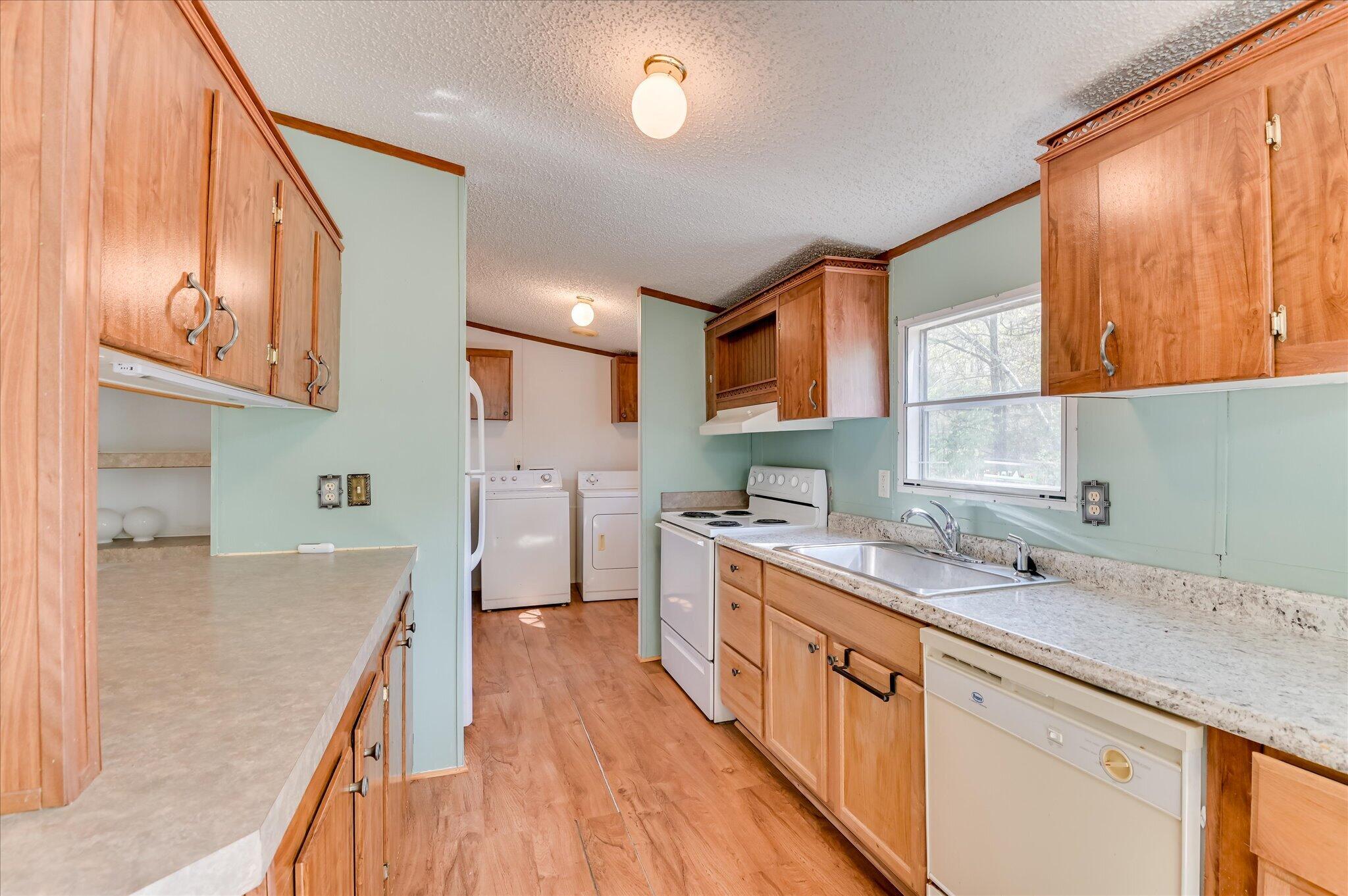 3440 Smith Road Blythe, GA 30805 - Photo 15 of 32 Kitchen