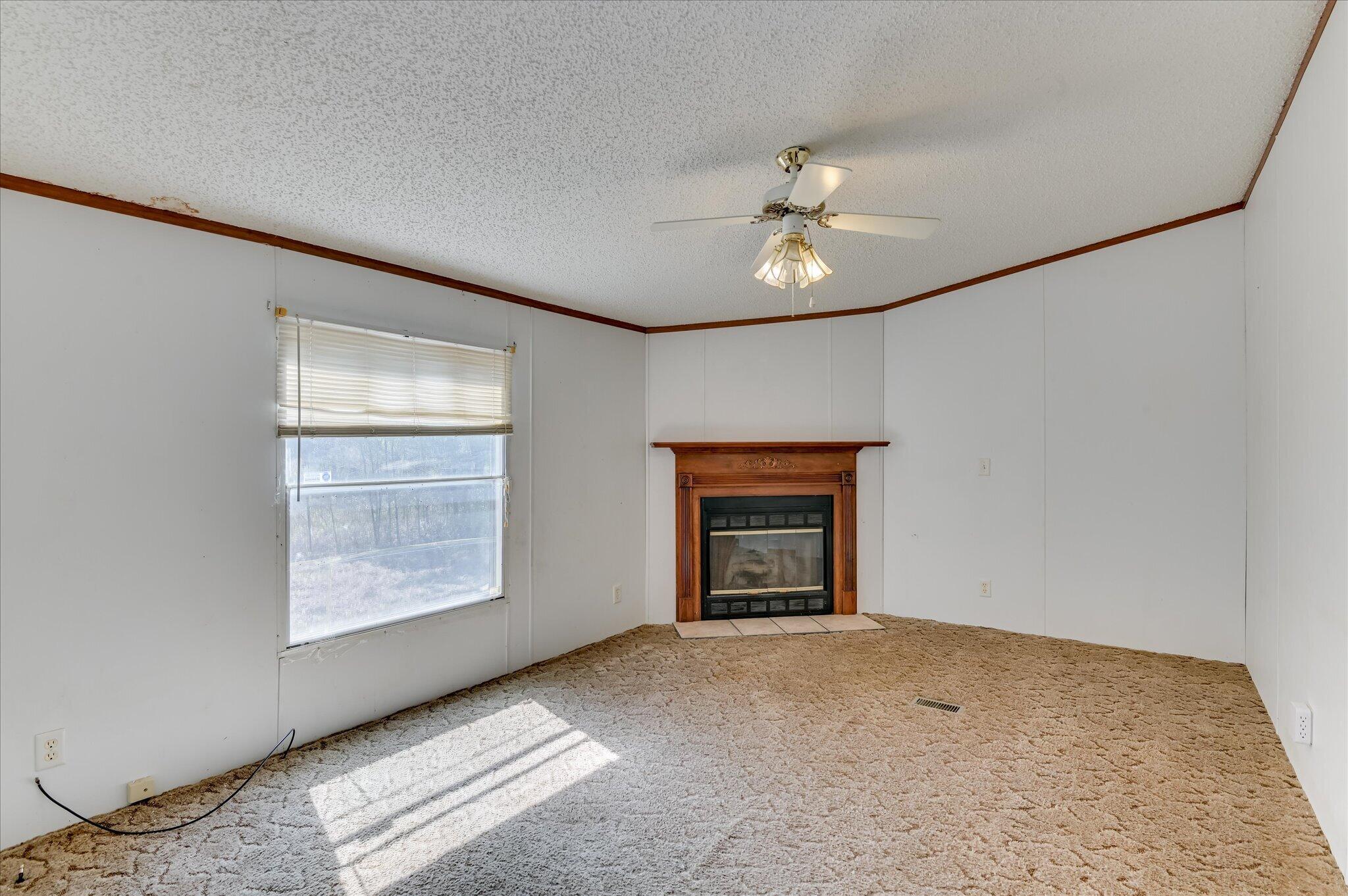 3440 Smith Road Blythe, GA 30805 - Photo 9 of 32 Family room