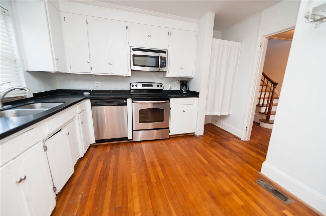 170 Main Street Converse, SC 29329 - Photo 9 of 35 Kitchen