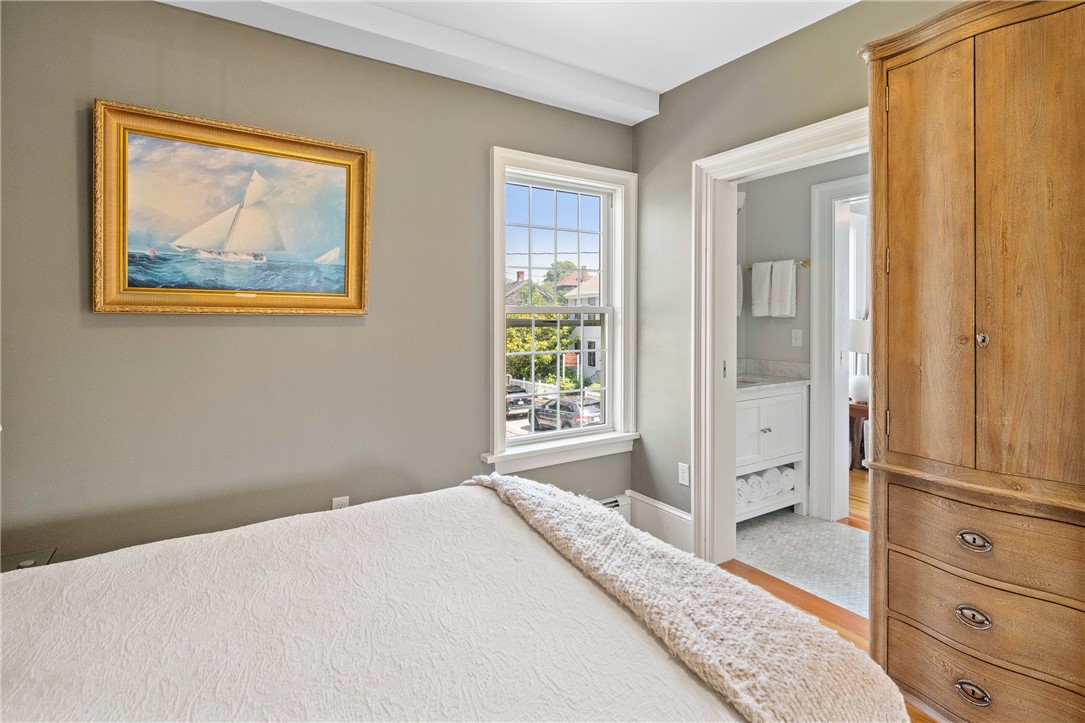 359 Spring Street Newport, RI 02840 - Photo 11 of 30