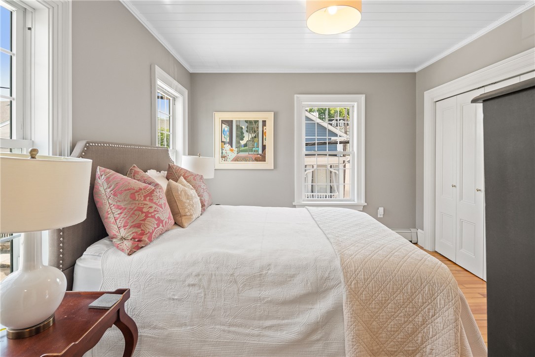 359 Spring Street Newport, RI 02840 - Photo 12 of 30