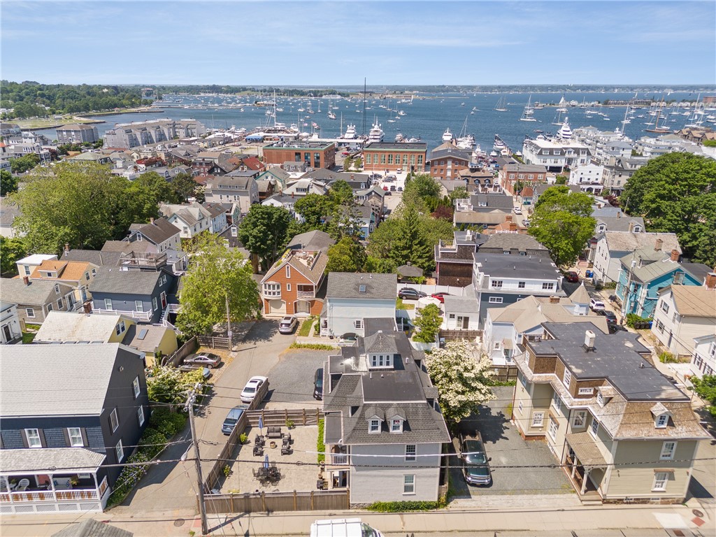 359 Spring Street Newport, RI 02840 - Photo 19 of 30