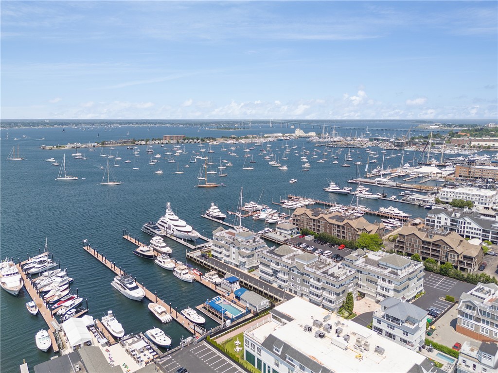359 Spring Street Newport, RI 02840 - Photo 4 of 30