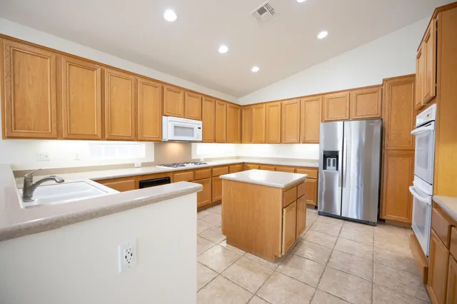 $3,200 | 80247 Spanish Bay Drive, Indio, CA 92201