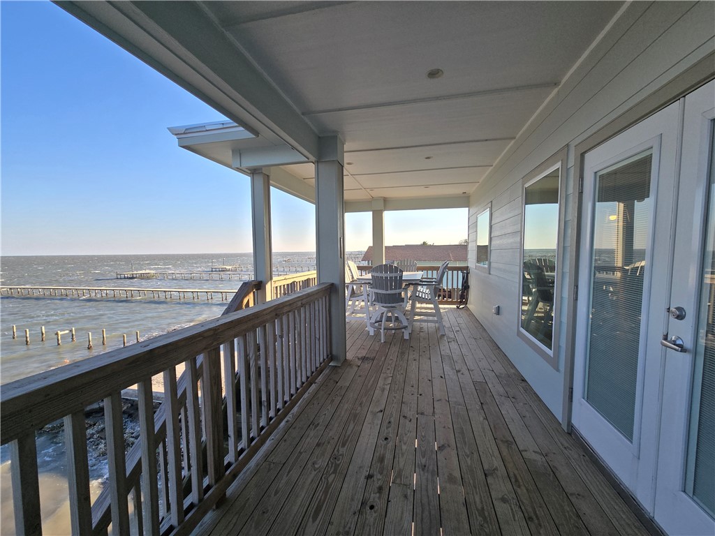 122 Ridge Harbor Drive Rockport, TX 78382 - Photo 11 of 34