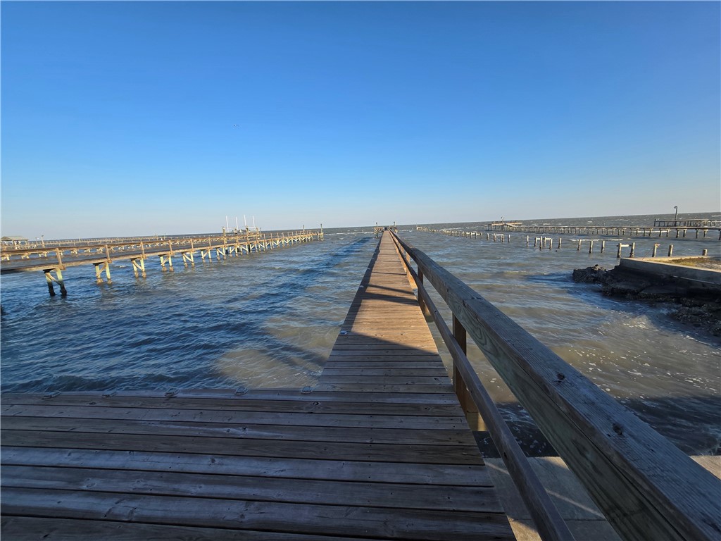122 Ridge Harbor Drive Rockport, TX 78382 - Photo 6 of 34