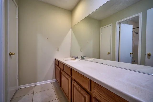 $1,950 | 13407 Nantucket Drive, Sugar Land, TX 77478
