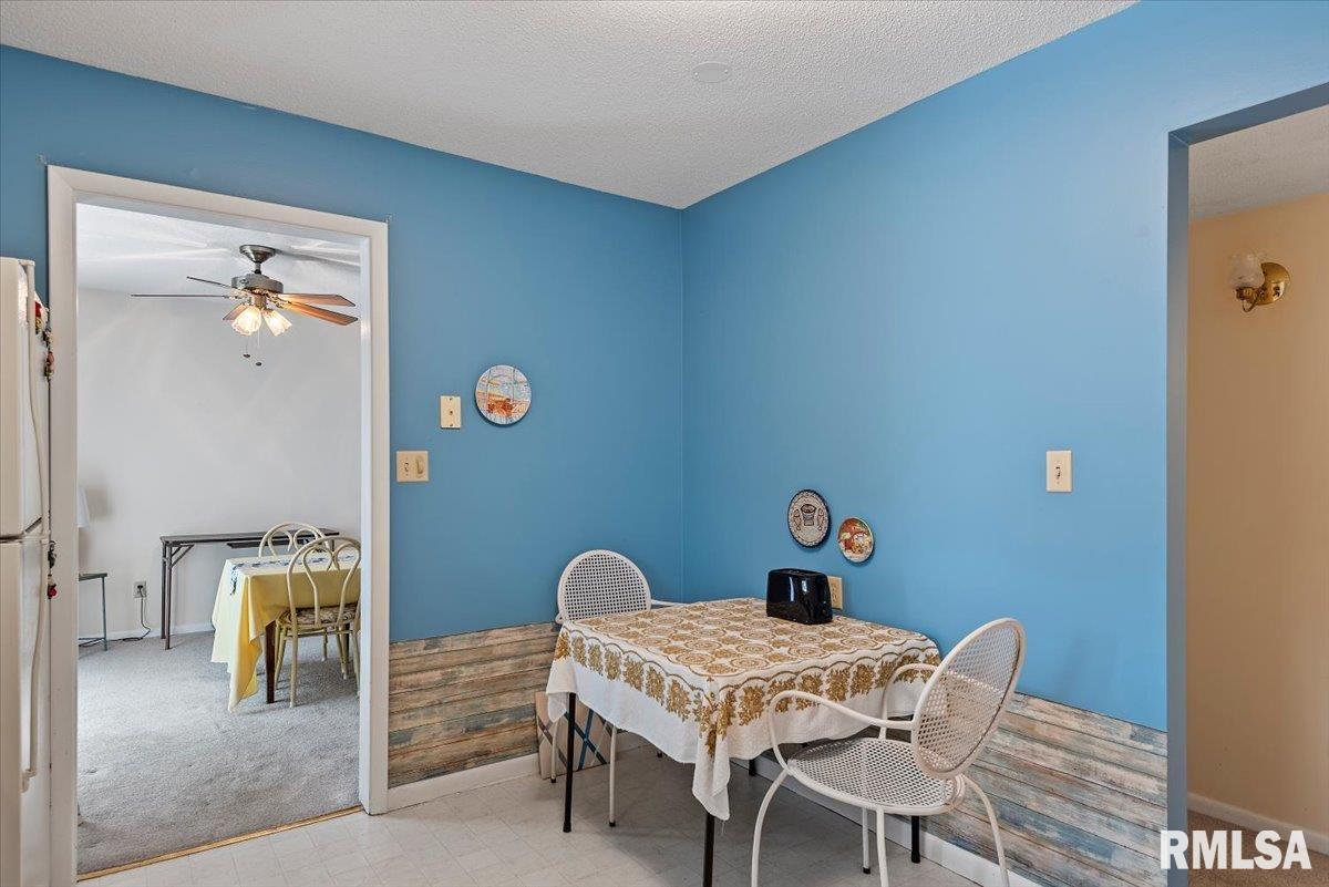 2081 West Monroe Street, Unit D Springfield, IL 62704 - Photo 16 of 24