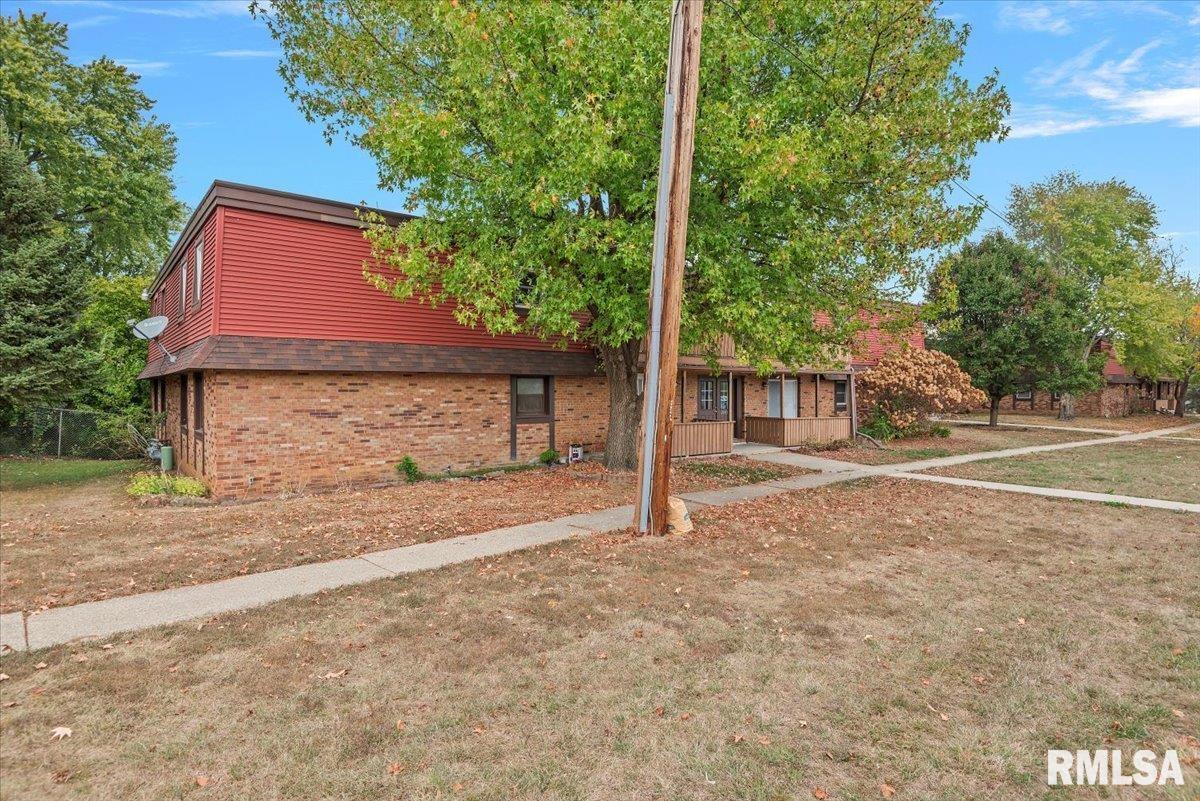 2081 West Monroe Street, Unit D Springfield, IL 62704 - Photo 3 of 24