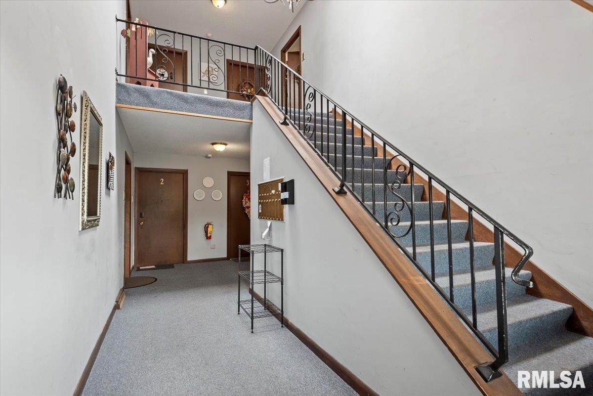 2081 West Monroe Street, Unit D Springfield, IL 62704 - Photo 5 of 24
