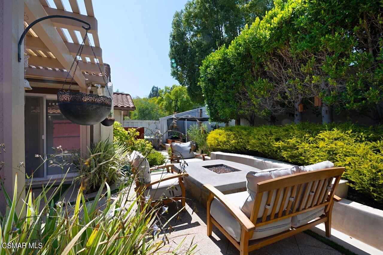 777 Congressional Road Simi Valley, CA 93065 - Photo 22 of 26 a view of a chairs and table in the patio