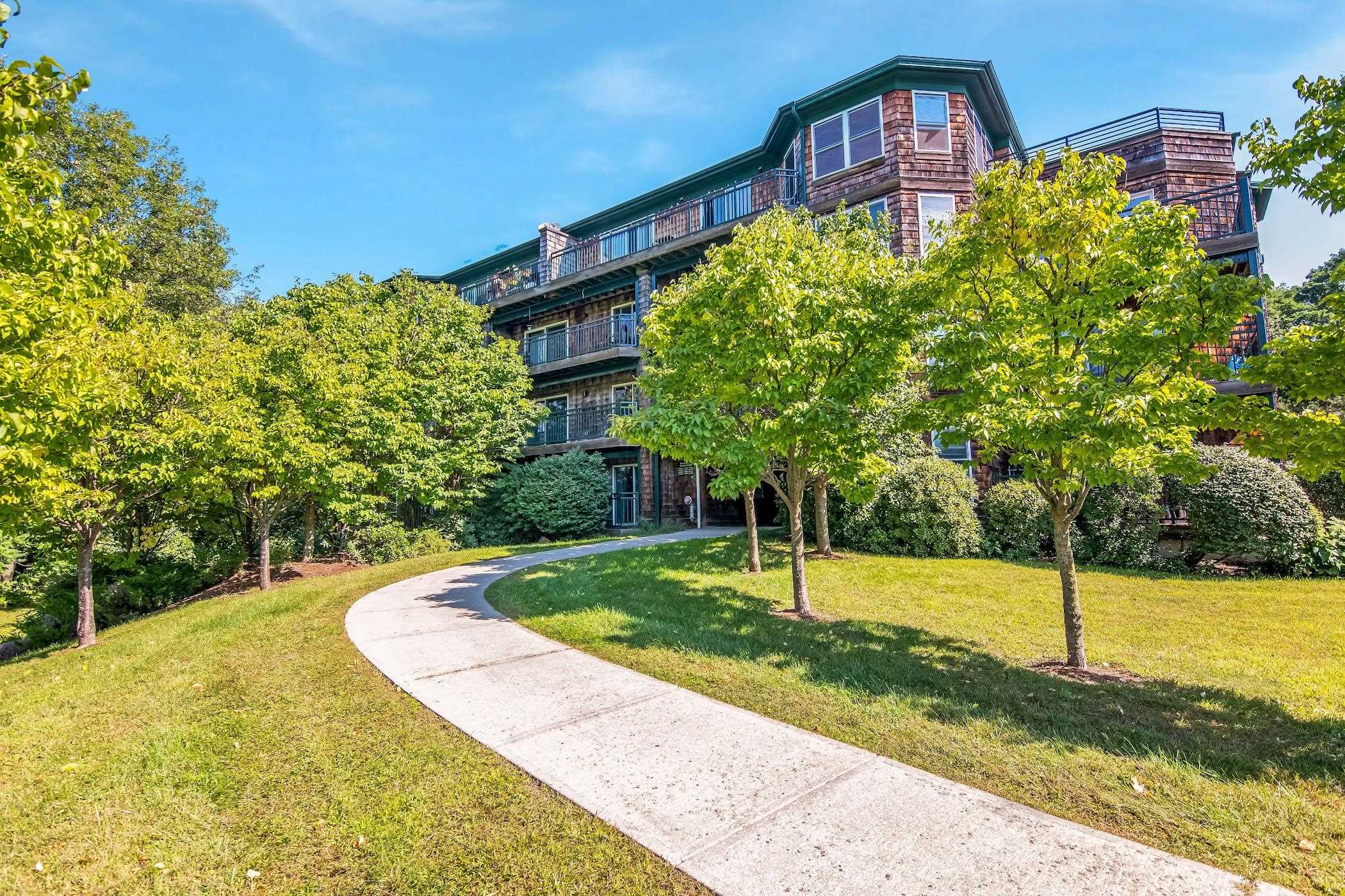 97 Claire Point Road, Unit 97 Burlington, VT 05408 - Photo 1 of 17 Gallery Image 1