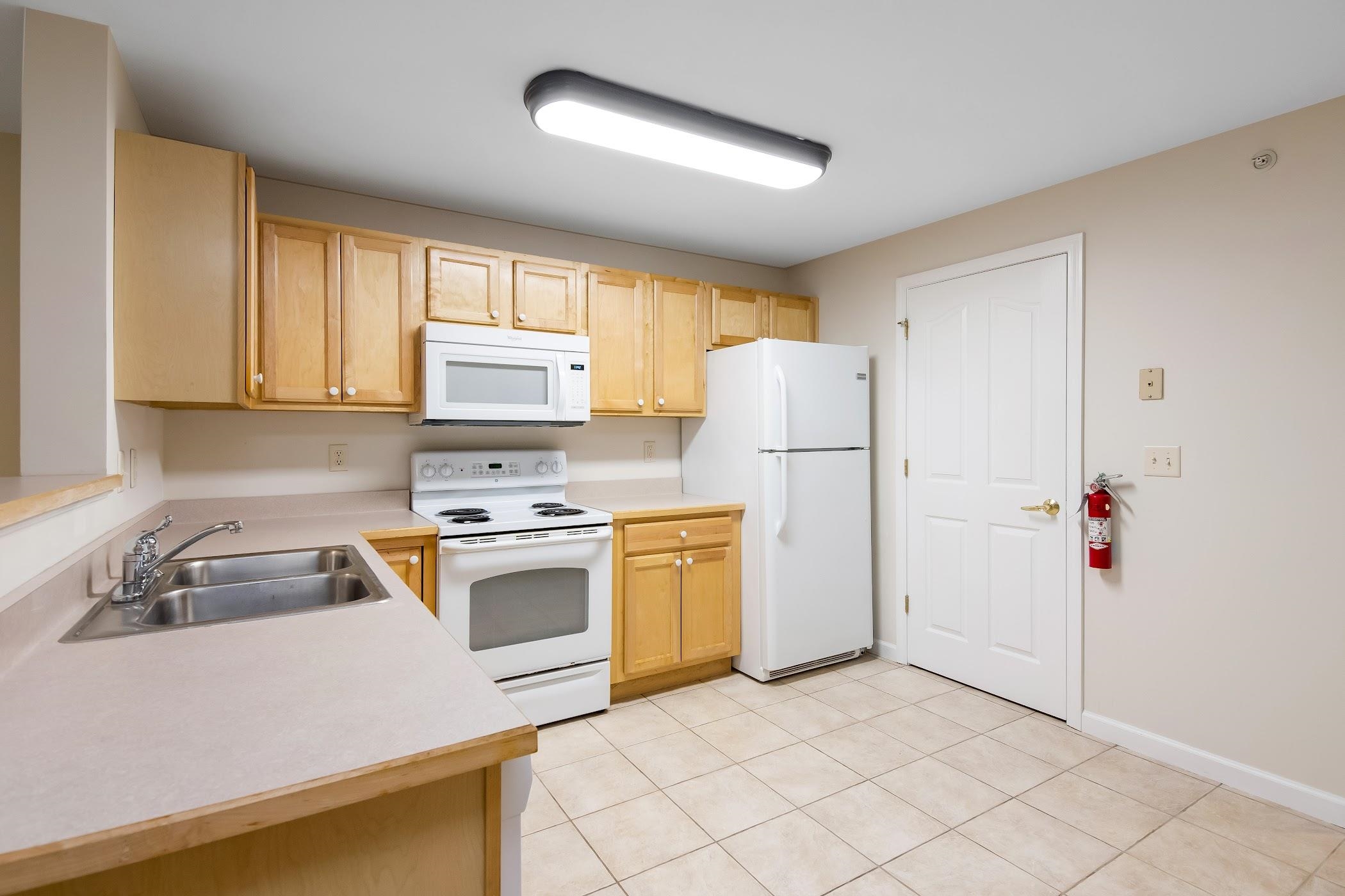 97 Claire Point Road, Unit 97 Burlington, VT 05408 - Photo 5 of 17 Gallery Image 5