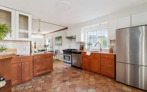 $1,250,000 | 32 Bellis Circle, Cambridge, MA 02140