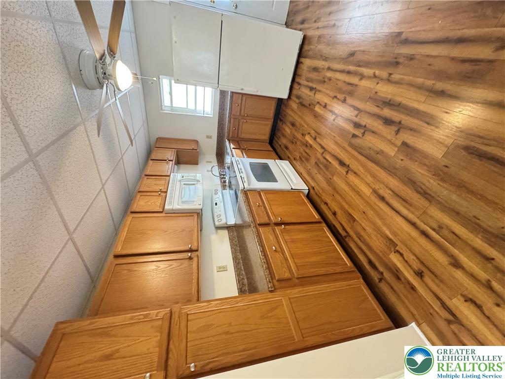 748 Mauch Chunk Road Palmerton, PA 18071 - Photo 8 of 22