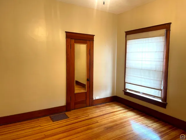 $225,000 | 301 Central Avenue, Hoyt, KS 66440