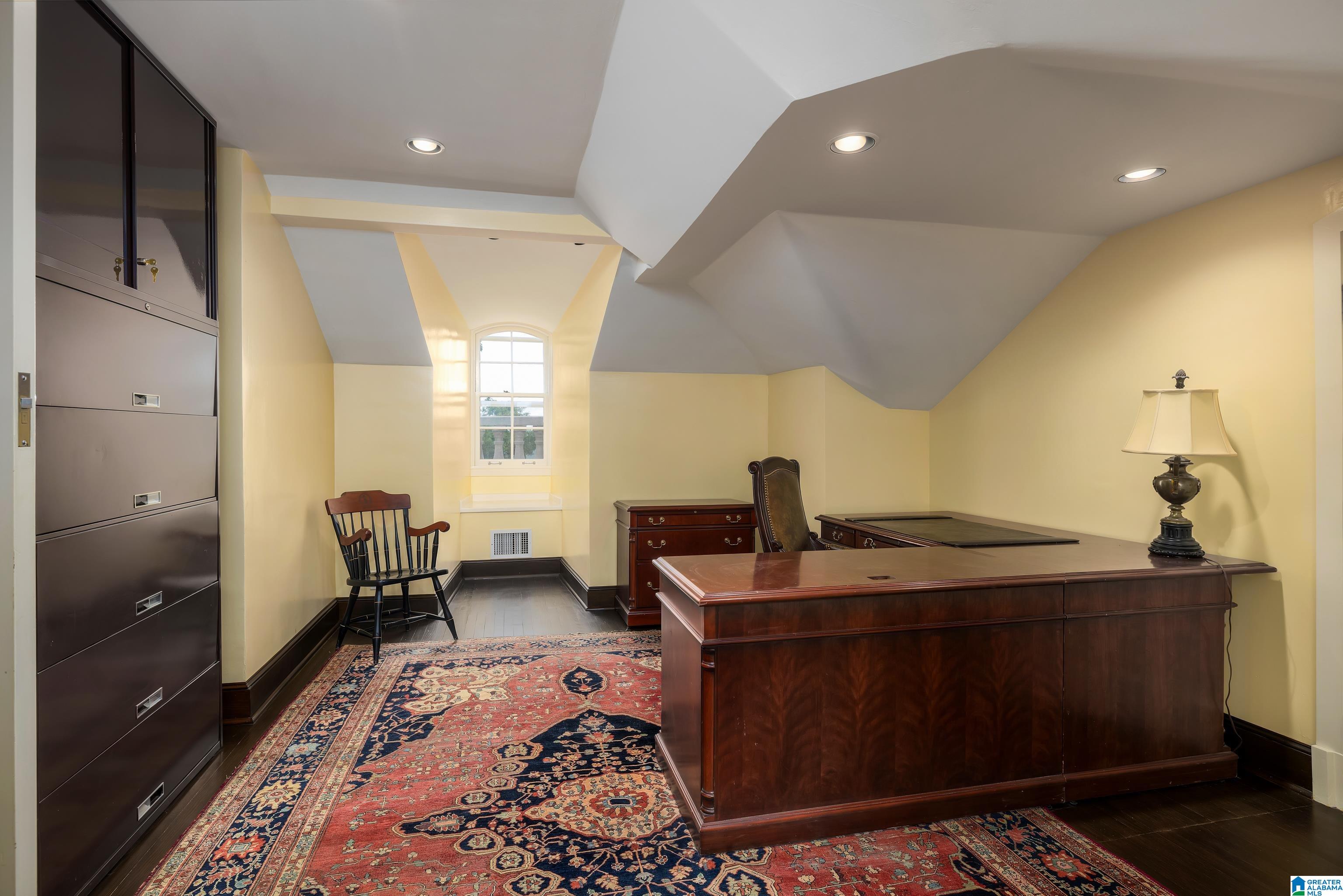 2942 Cherokee Road Birmingham, AL 35223 - Photo 53 of 94