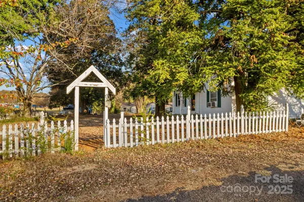 $260,000 | 131 Loop Street, Mocksville, NC 27028