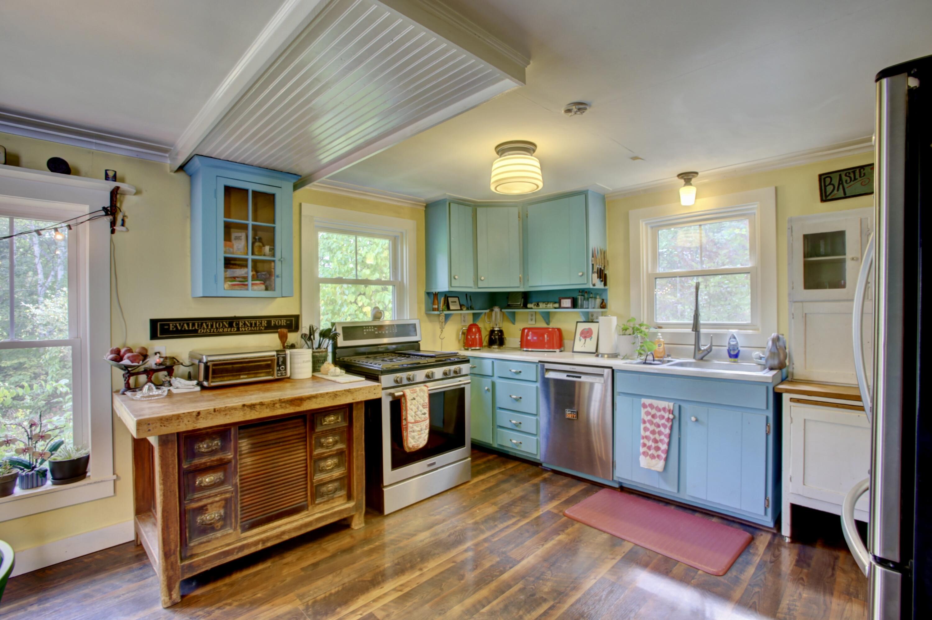 94 Perry Oliver Road Wells, ME 04090 - Photo 4 of 43 94 Perry Oliver - Kitchen2