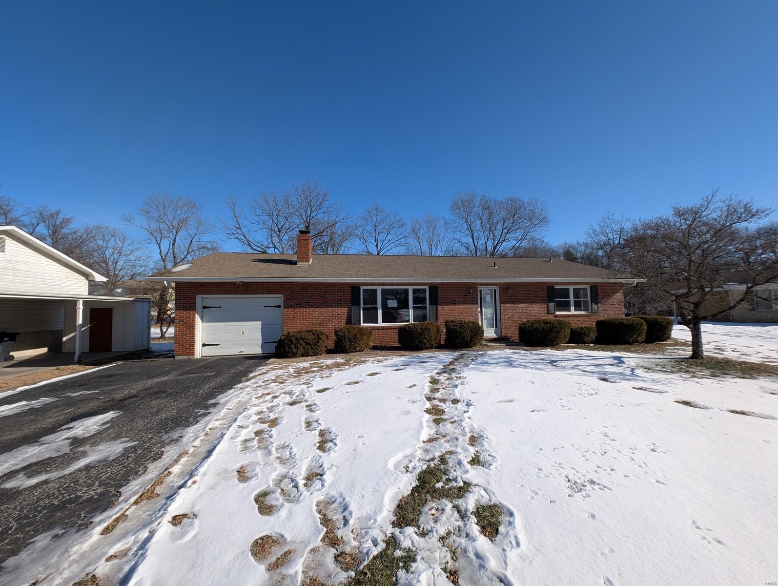 20 South Indiana Avenue Belleville, IL 62221 - Photo 1 of 17 Gallery Image 1