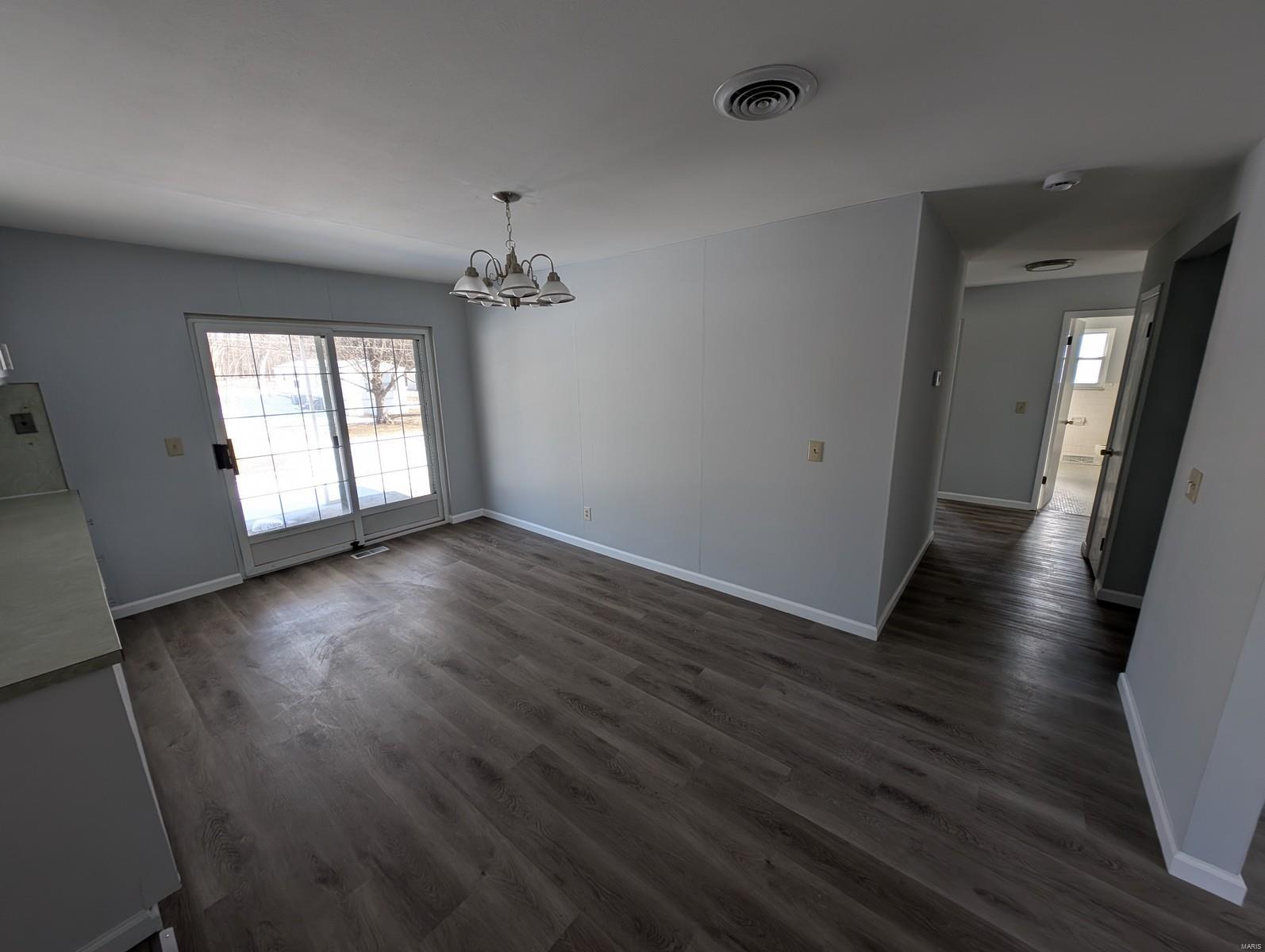 20 South Indiana Avenue Belleville, IL 62221 - Photo 4 of 17 Gallery Image 4