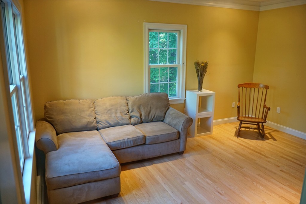 12 Roxanne Road Pembroke, MA 02359 - Photo 12 of 23 Gallery Image 12