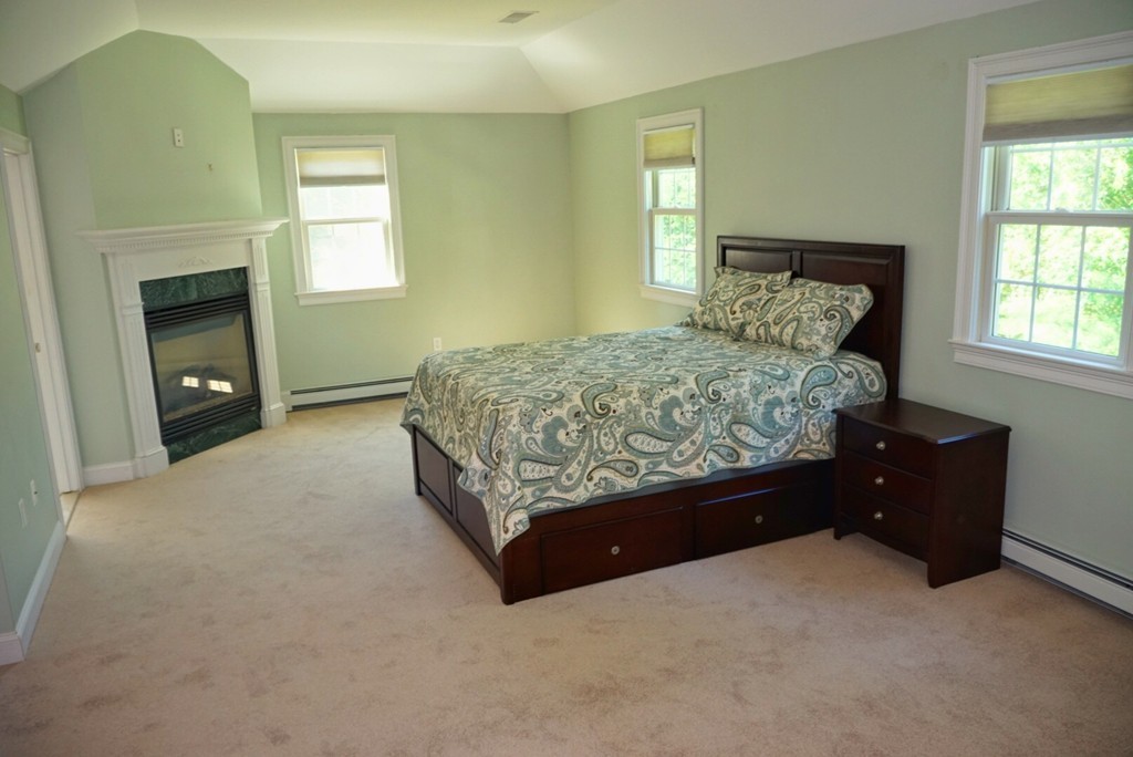 12 Roxanne Road Pembroke, MA 02359 - Photo 14 of 23 Gallery Image 14