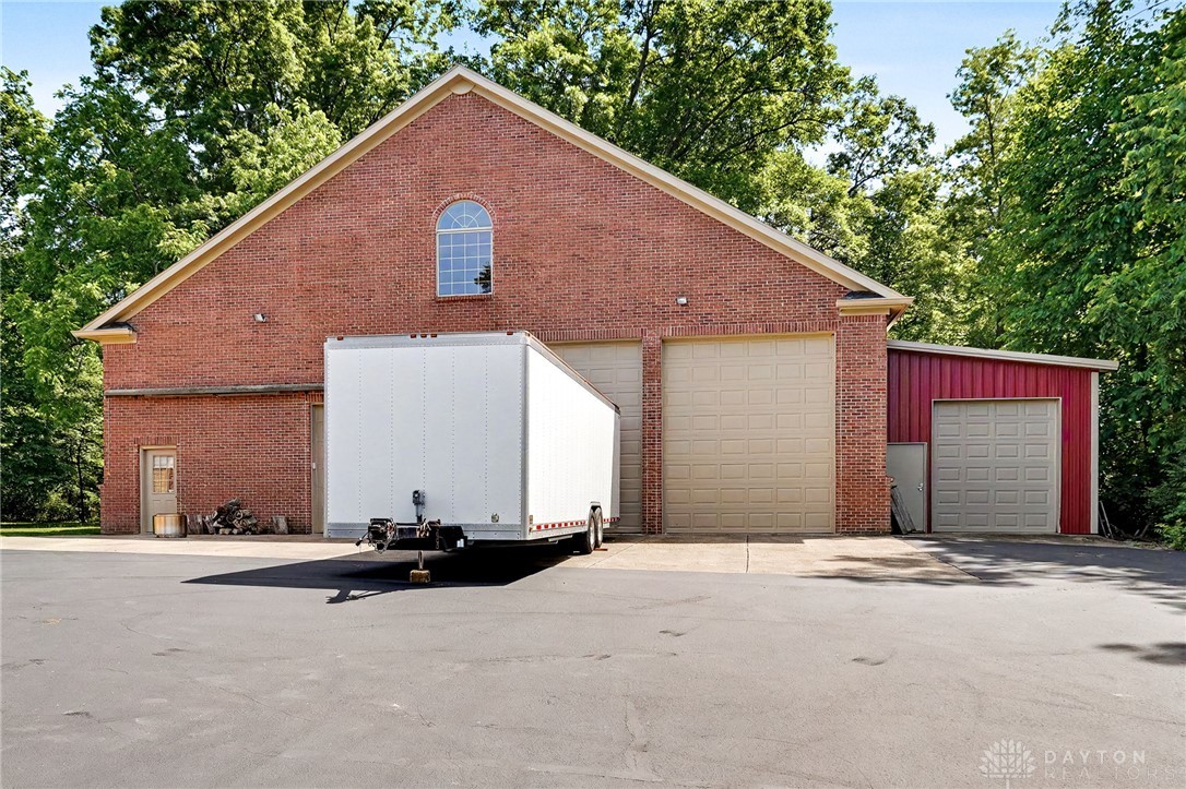 5090 Ross Road Tipp City, OH 45371 - Photo 5 of 64