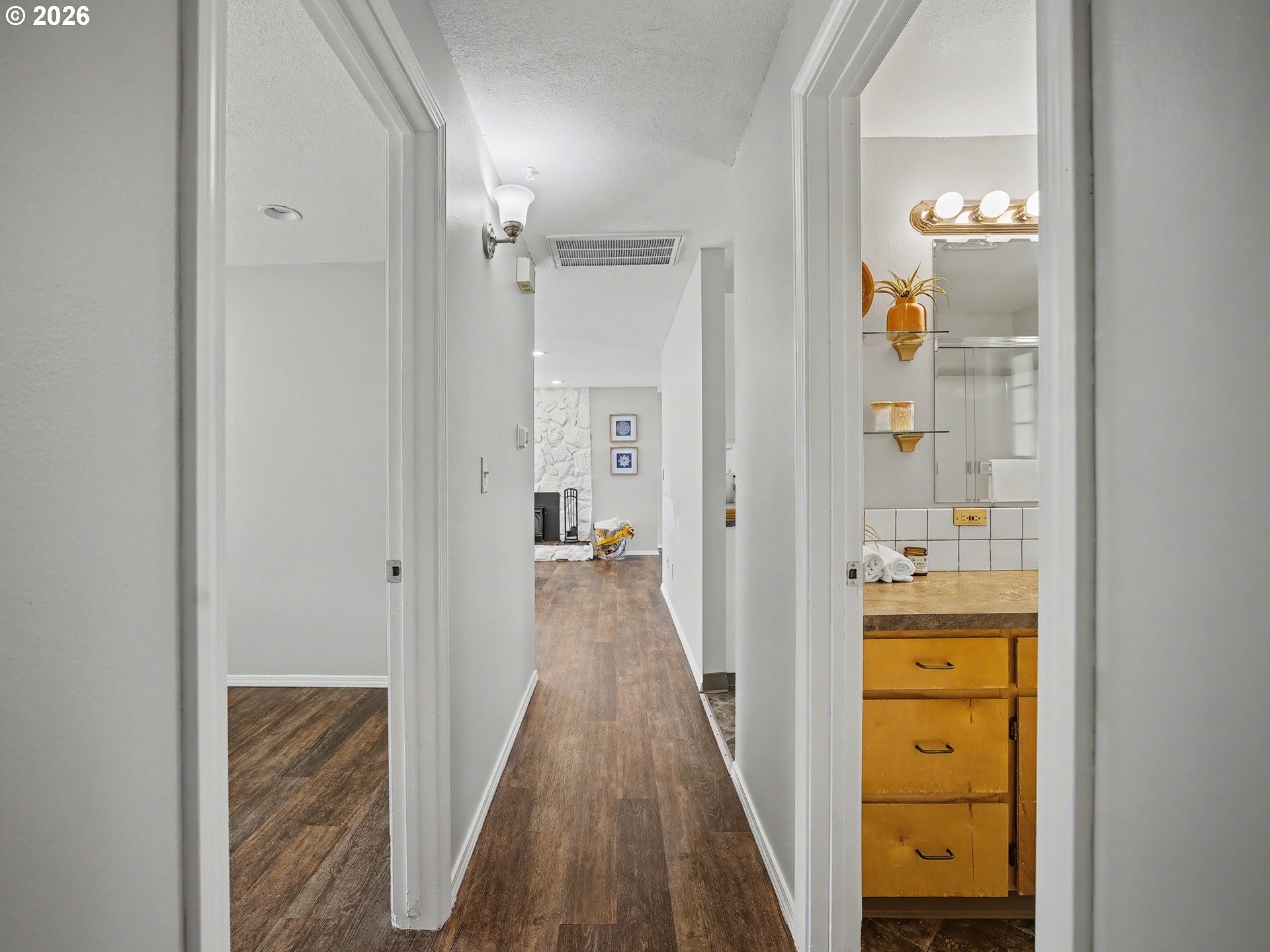 815 Northeast 25th Street Gresham, OR 97030 - Photo 17 of 44