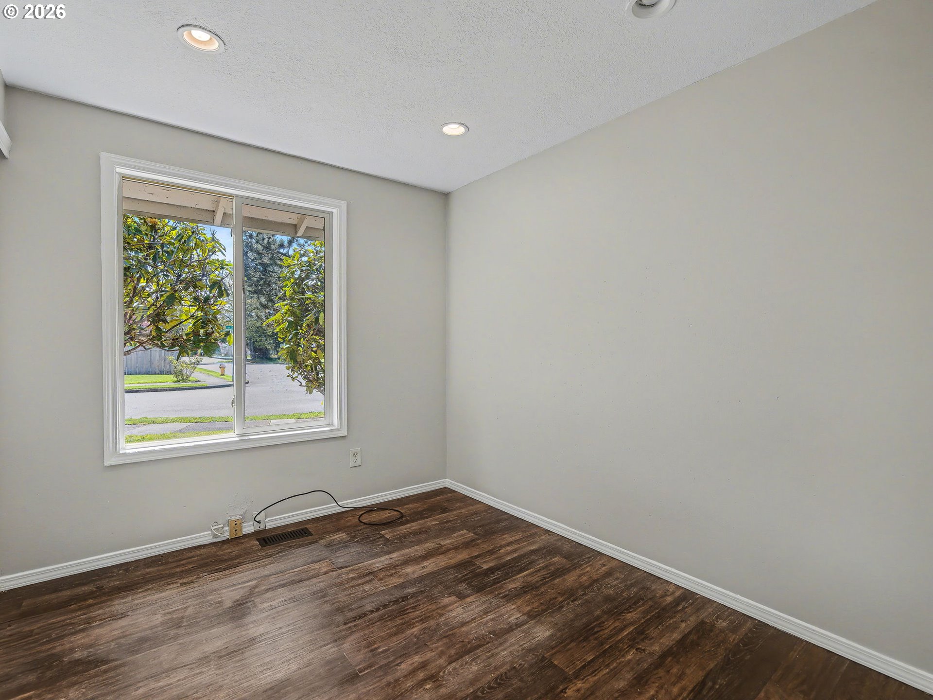 815 Northeast 25th Street Gresham, OR 97030 - Photo 24 of 44