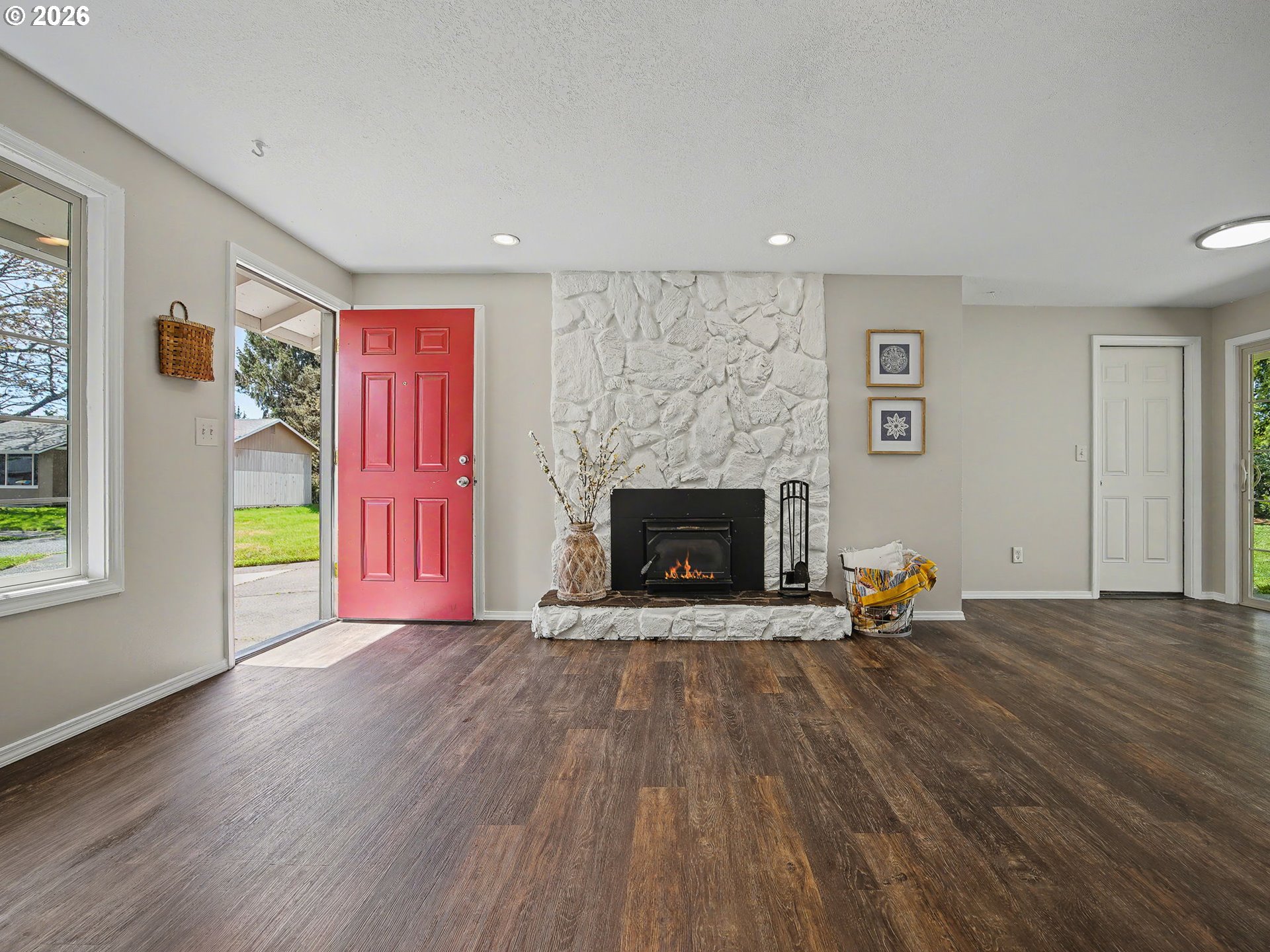 815 Northeast 25th Street Gresham, OR 97030 - Photo 8 of 44