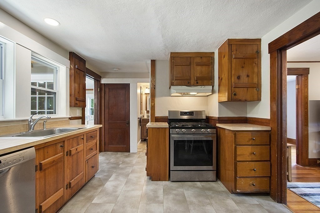 130 Great Road Shirley, MA 01464 - Photo 23 of 42